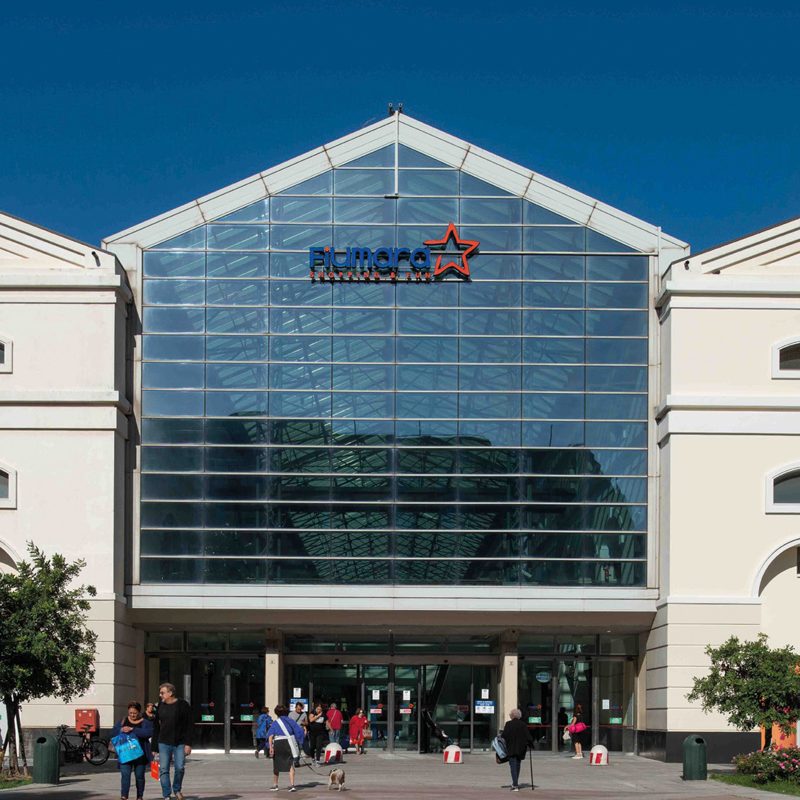 fiumara-shopping-facciata-esterna-ingresso